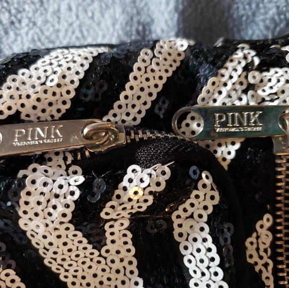 PINK VS Crossbody Purse - Picture 7 of 10